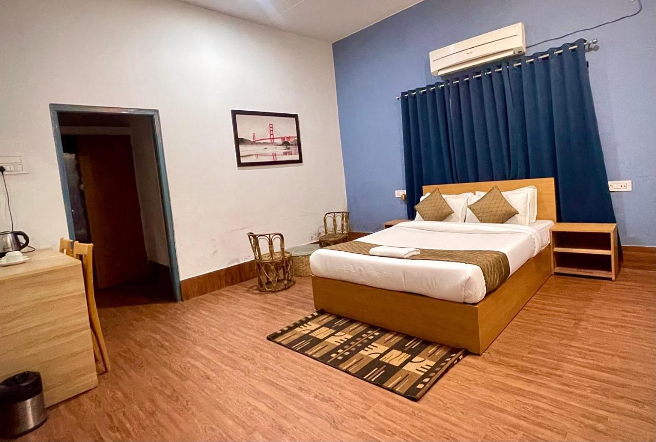 Urban Villa 古瓦哈提 外观 照片